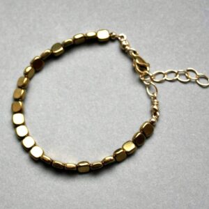 Hématites dorées carrées olivia bijouterie